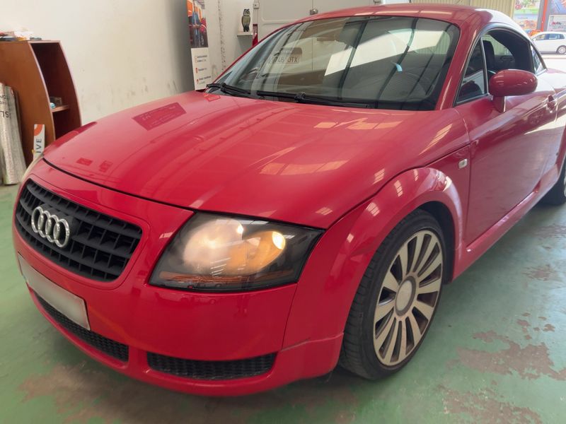 Audi TT 1.8 Turbo Coupe — zdjęcie 2