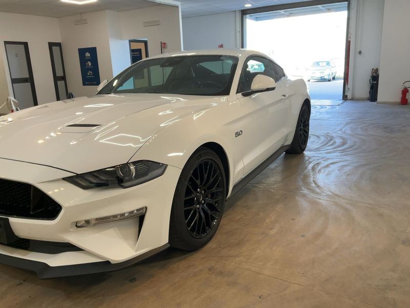 Ford Mustang 5.0 Ti-VCT V8 GT — zdjęcie 2