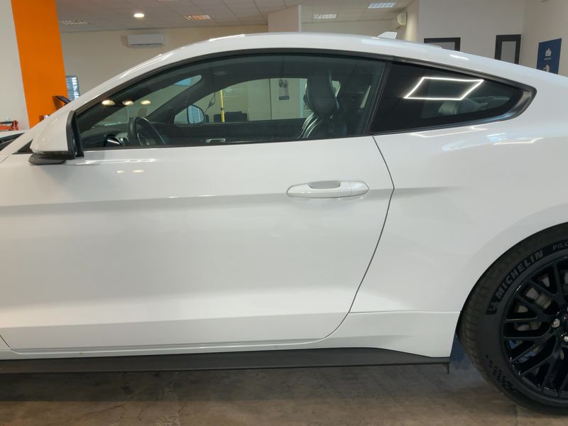 Ford Mustang 5.0 Ti-VCT V8 GT — zdjęcie 4