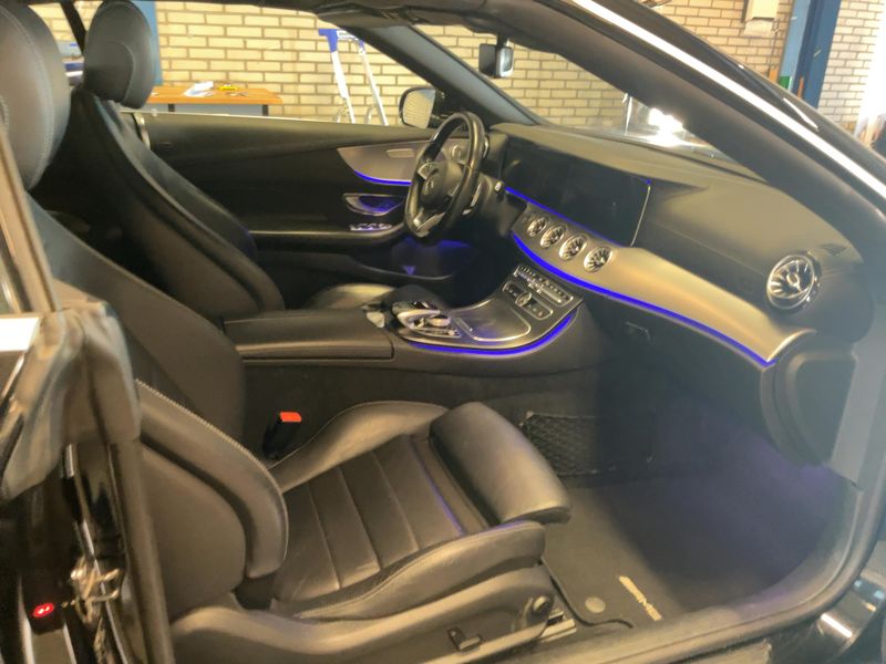 Mercedes-Benz E-Klasse E 200 AMG Line — zdjęcie 11