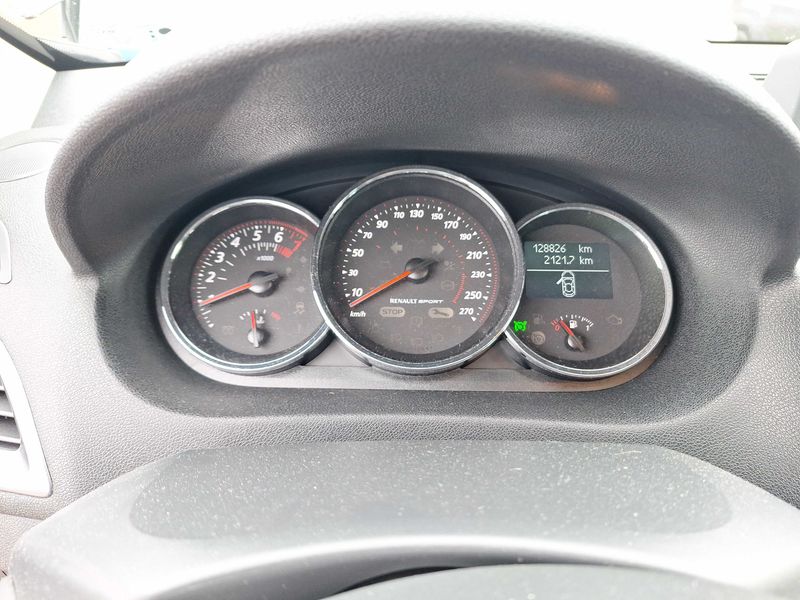 Renault Megane 2.0 TCe GT 220 — zdjęcie 12