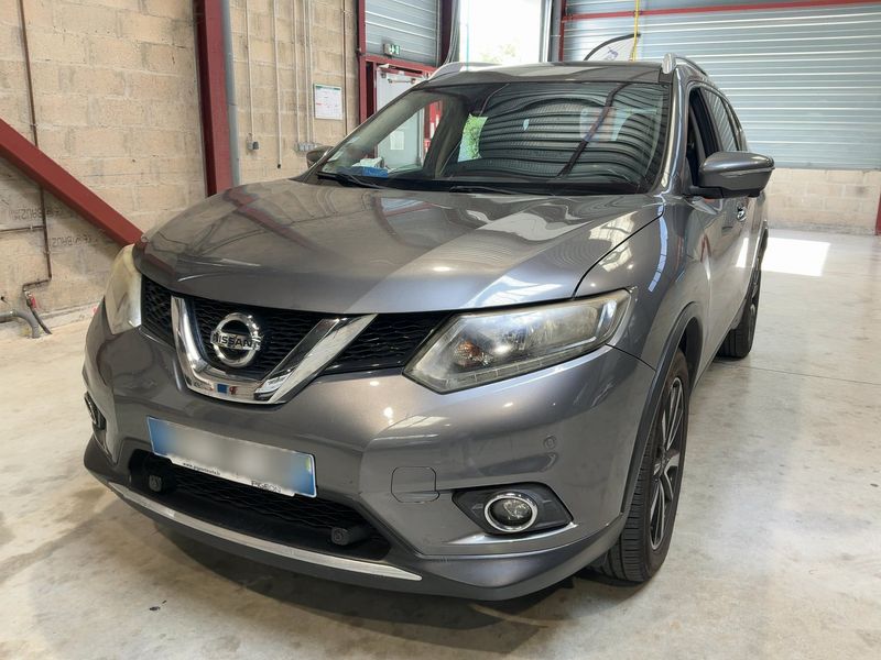 Nissan X-Trail 1.6 dCi 360 — zdjęcie 1