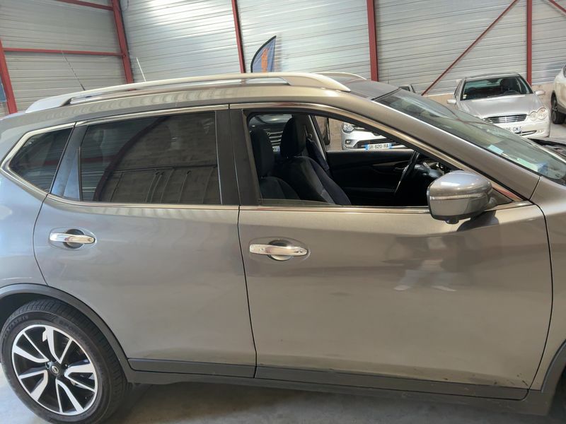 Nissan X-Trail 1.6 dCi 360 — zdjęcie 7