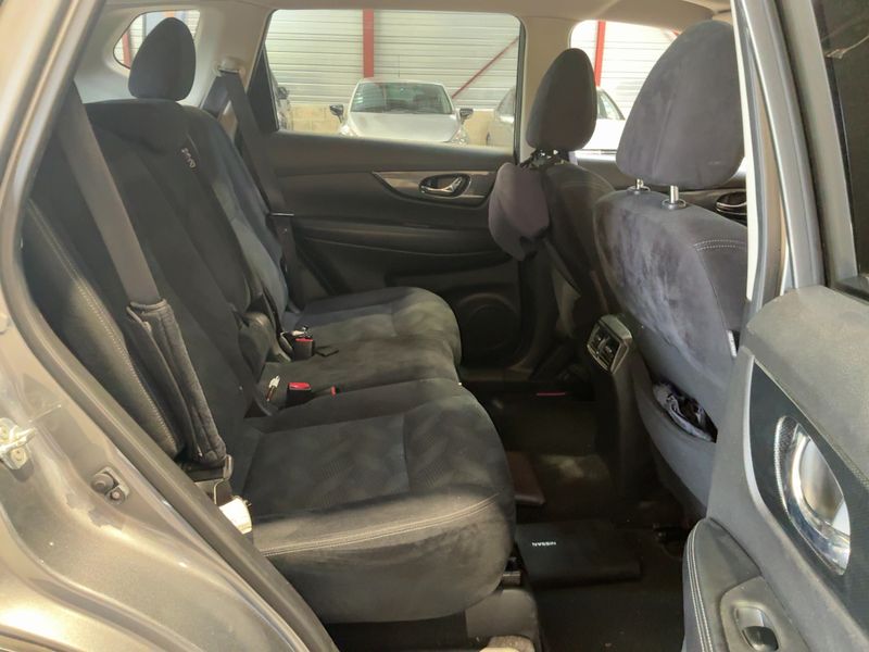 Nissan X-Trail 1.6 dCi 360 — zdjęcie 14