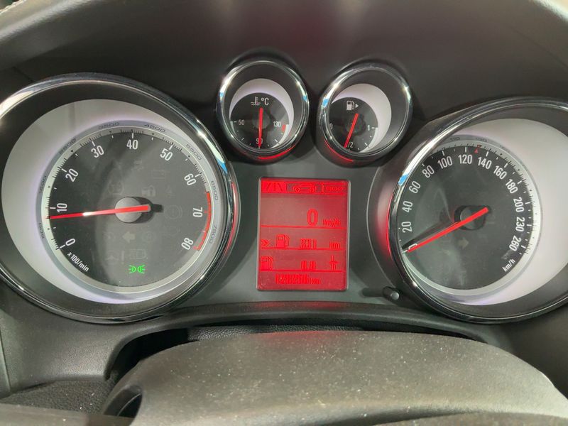Opel Cascada 1.4 Turbo Edition — zdjęcie 13