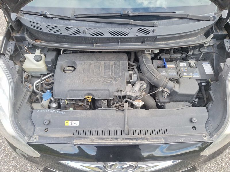 Hyundai ix20 1.6 CRDi Premium — zdjęcie 8