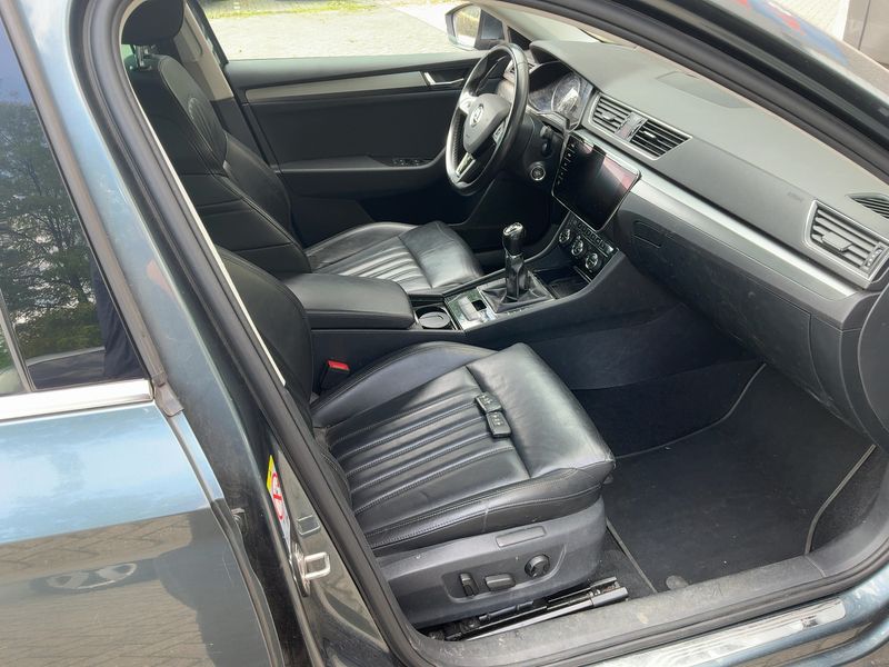 Skoda Superb 1.6 TDI Style — zdjęcie 11