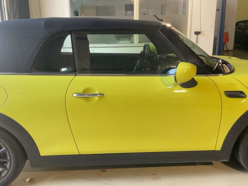 MINI Cabrio Cooper Essential Trim — zdjęcie 7
