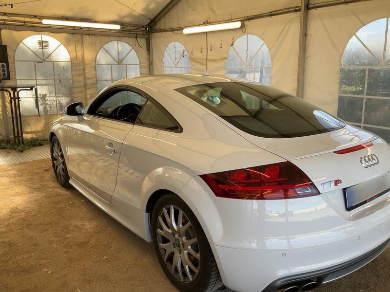 Audi TTS 2.0 TFSI quattro Coupe — zdjęcie 3