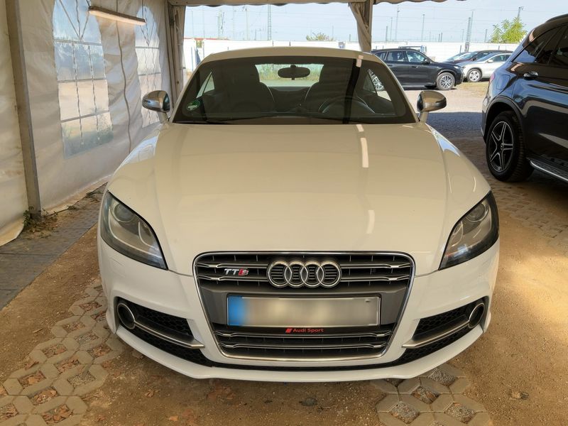Audi TTS 2.0 TFSI quattro Coupe — zdjęcie 9