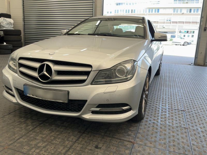 Mercedes-Benz C-Klasse C 200 CGI BlueEfficiency