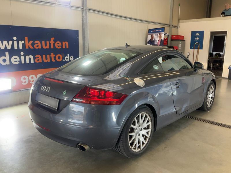 Audi TT 3.2 V6 quattro Coupe — zdjęcie 6