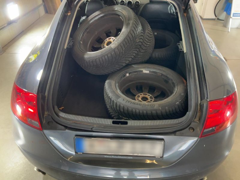 Audi TT 3.2 V6 quattro Coupe — zdjęcie 10