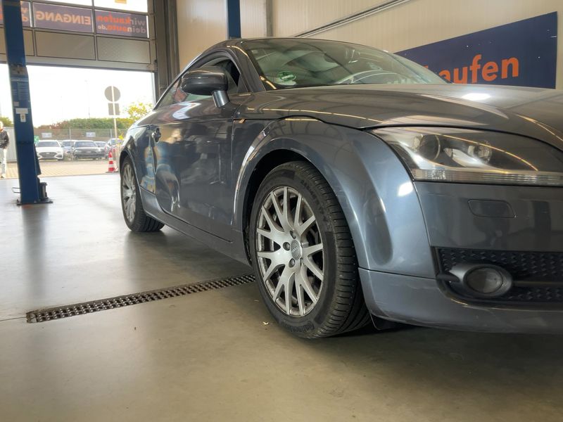 Audi TT 3.2 V6 quattro Coupe — zdjęcie 8
