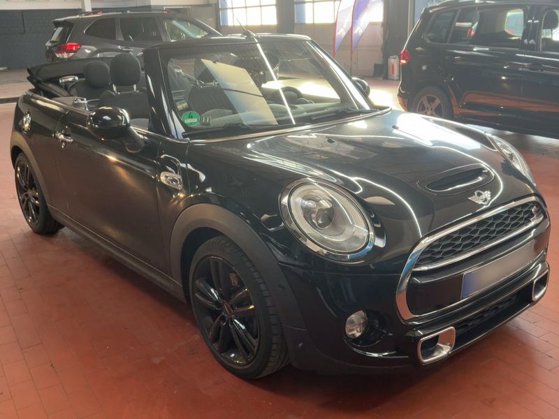 MINI Cabrio Cooper S — zdjęcie 8