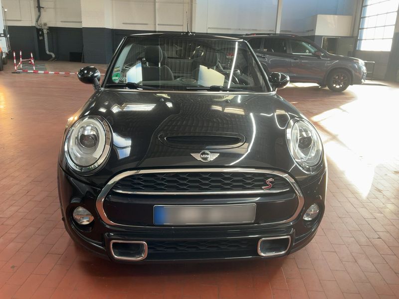 MINI Cabrio Cooper S — zdjęcie 9