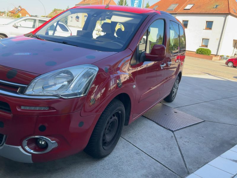 Citroen Berlingo 1.6 HDi Selection — zdjęcie 2