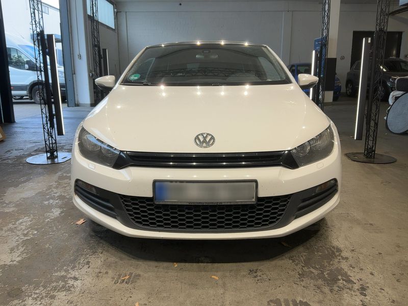 Volkswagen Scirocco 2.0 TSI — zdjęcie 9