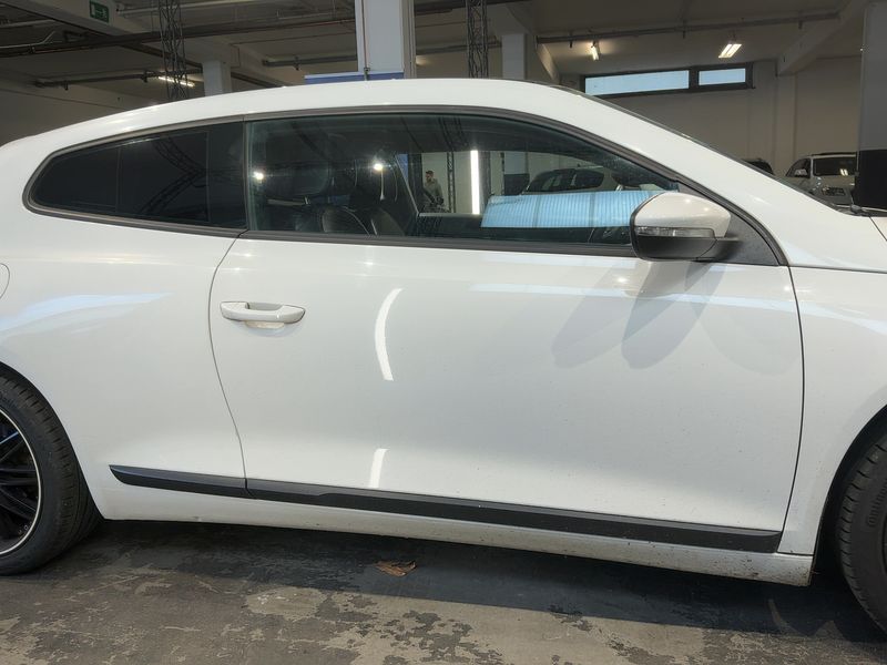 Volkswagen Scirocco 2.0 TSI — zdjęcie 7