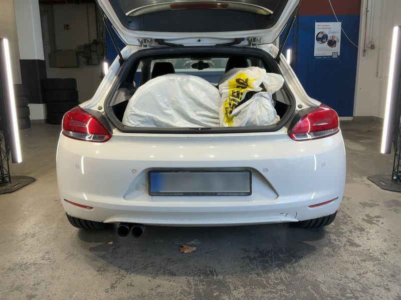 Volkswagen Scirocco 2.0 TSI — zdjęcie 10