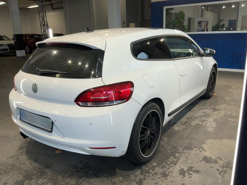 Volkswagen Scirocco 2.0 TSI — zdjęcie 6