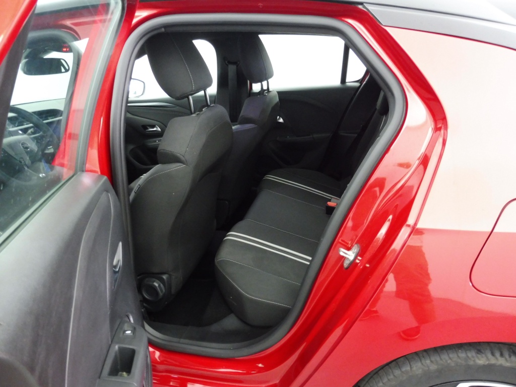 Opel Corsa 1.2 Turbo GS — zdjęcie 10