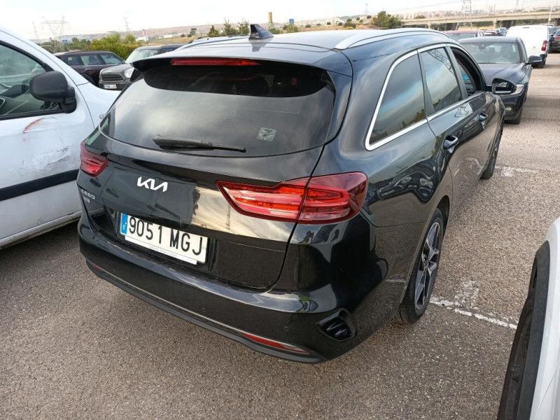 Kia cee'd 1.0 TGDI Mild-Hybrid Tech — zdjęcie 4