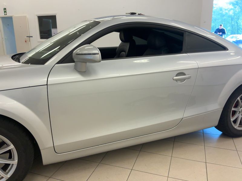 Audi TT 2.0 TFSI Coupe — zdjęcie 4