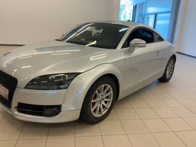 Audi TT 2.0 TFSI Coupe — zdjęcie 2