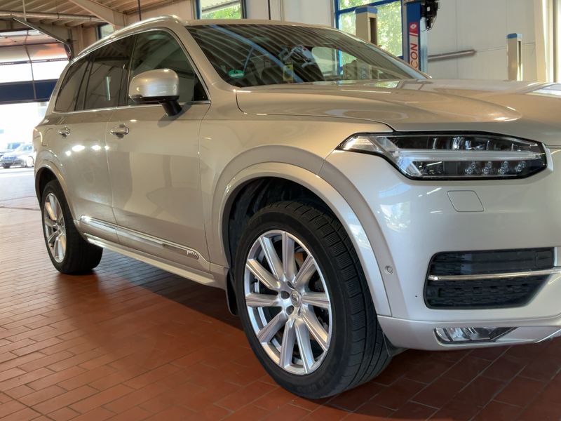 Volvo XC90 2.0 D5 Inscription AWD — zdjęcie 8