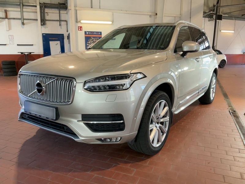 Volvo XC90 2.0 D5 Inscription AWD — zdjęcie 1