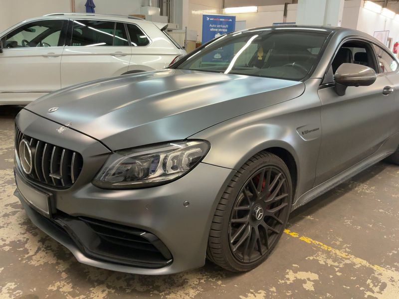 Mercedes-Benz C-Klasse C 63 AMG S — zdjęcie 2