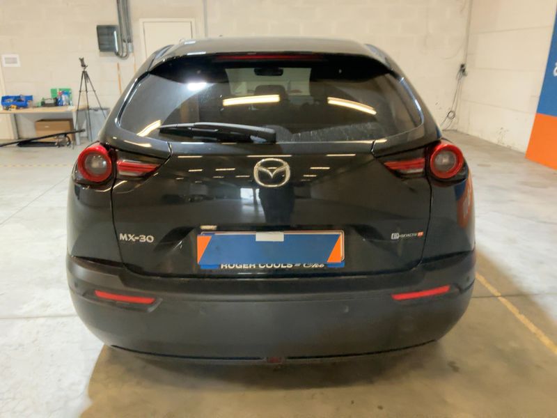 Mazda MX-30 electric drive 125 kW Makoto R-EV — zdjęcie 5