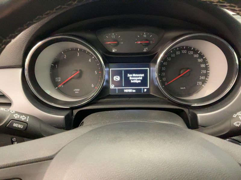 Opel Astra 1.6 CDTI 120 Jahre Start/Stop — zdjęcie 13