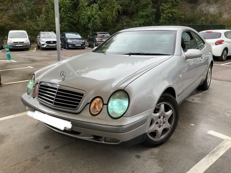 Mercedes-Benz CLK-Klasse CLK 320 Sport — zdjęcie 1