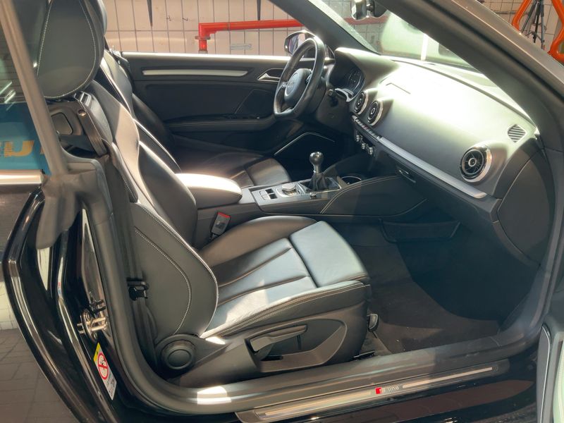 Audi A3 2.0 TDI S line Sportpaket — zdjęcie 11