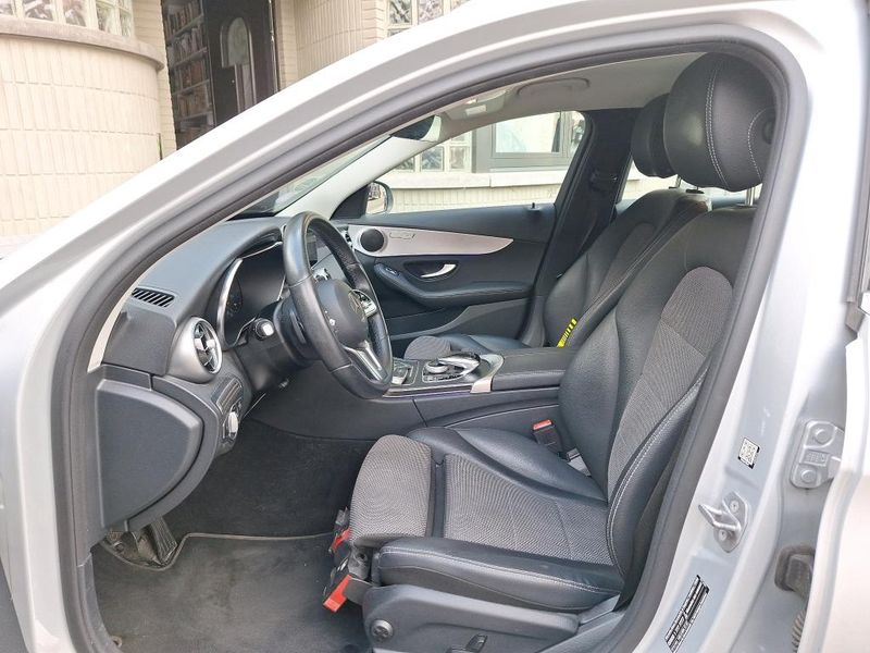 Mercedes-Benz C-Klasse C 300e T Avantgarde — zdjęcie 5