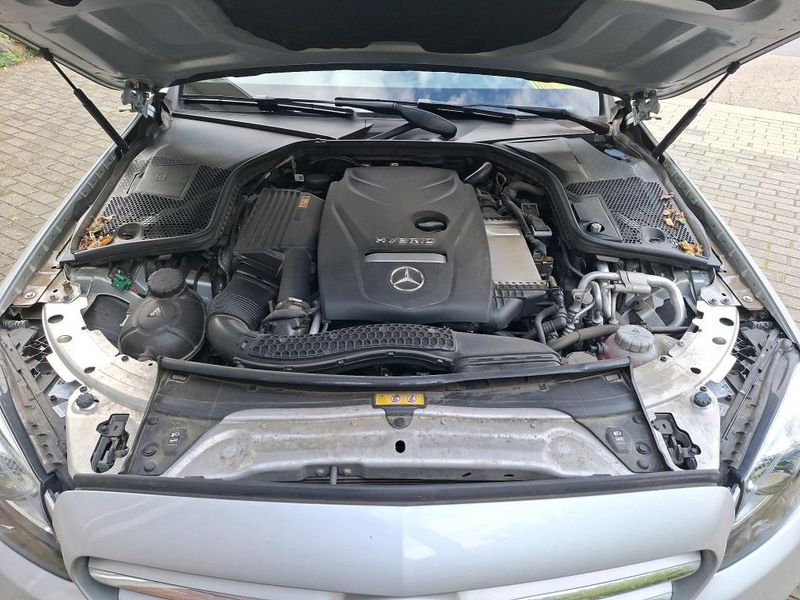 Mercedes-Benz C-Klasse C 300e T Avantgarde — zdjęcie 3