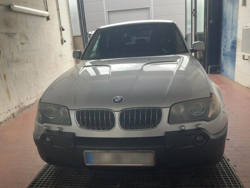 BMW X3 3.0d — zdjęcie 9