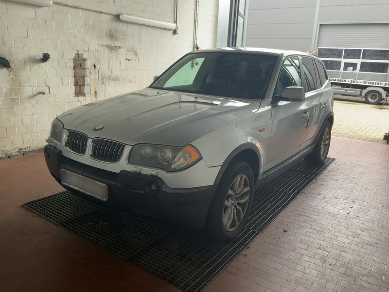 BMW X3 3.0d — zdjęcie 1