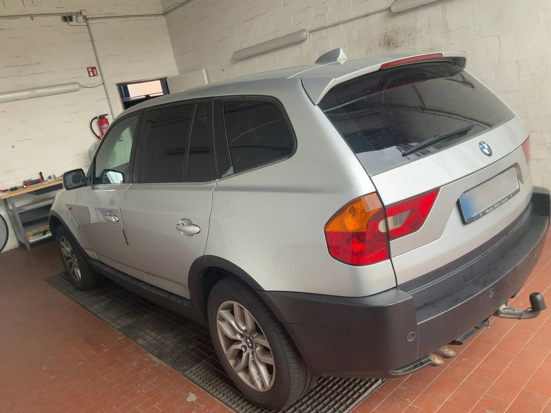 BMW X3 3.0d — zdjęcie 3