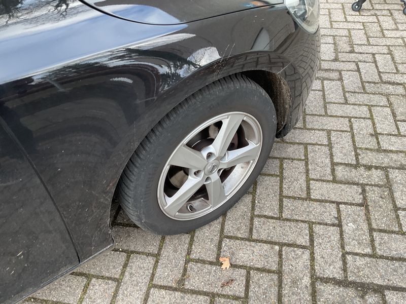 Volvo V40 2.0 D2 Kinetic — zdjęcie 19