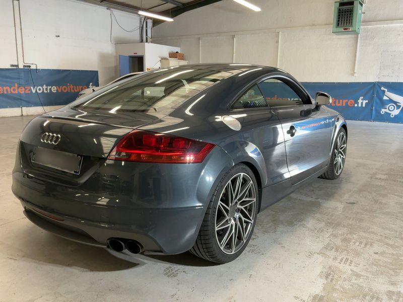 Audi TT 2.0 TDI quattro Coupe — zdjęcie 6
