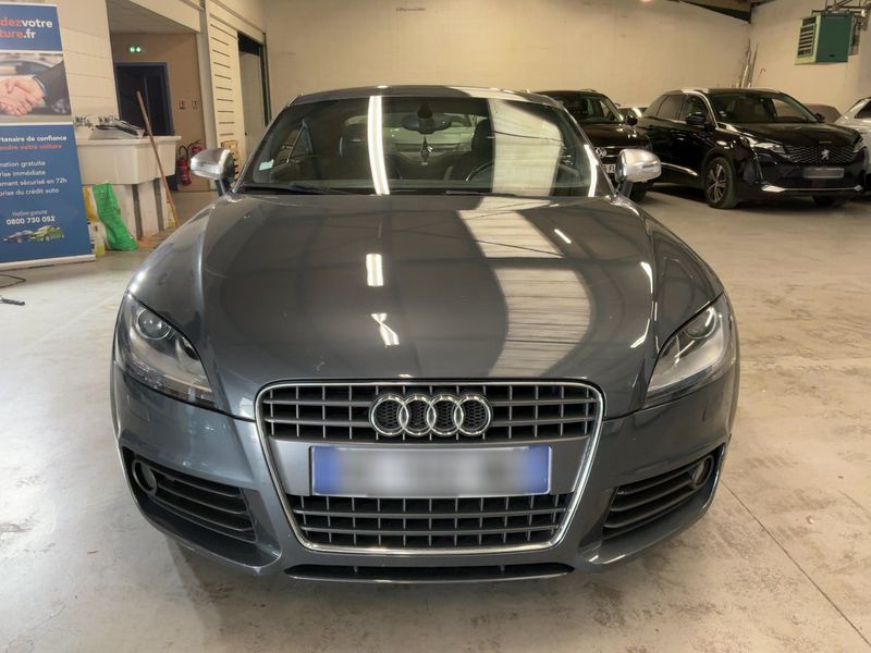 Audi TT 2.0 TDI quattro Coupe — zdjęcie 9