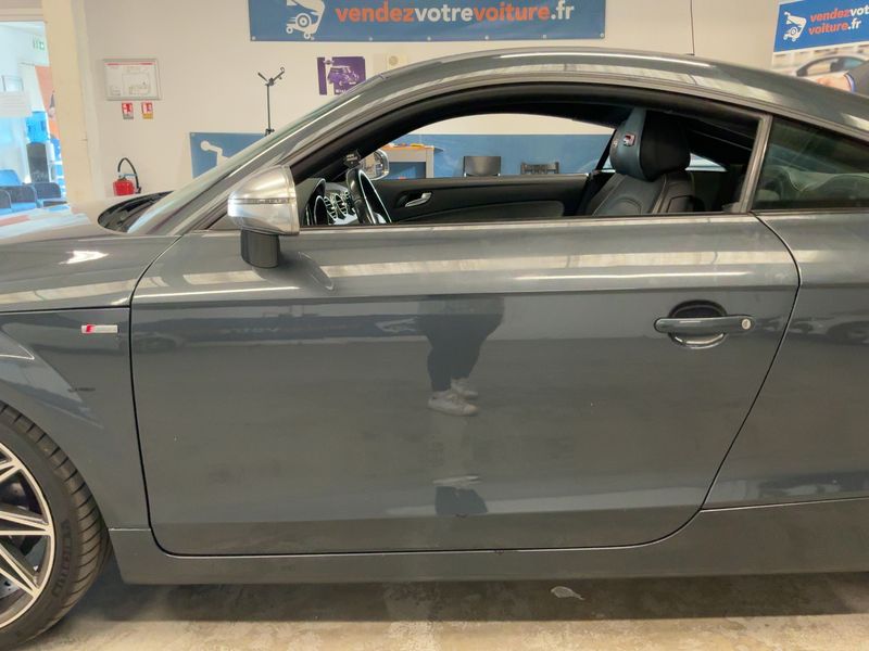 Audi TT 2.0 TDI quattro Coupe — zdjęcie 4