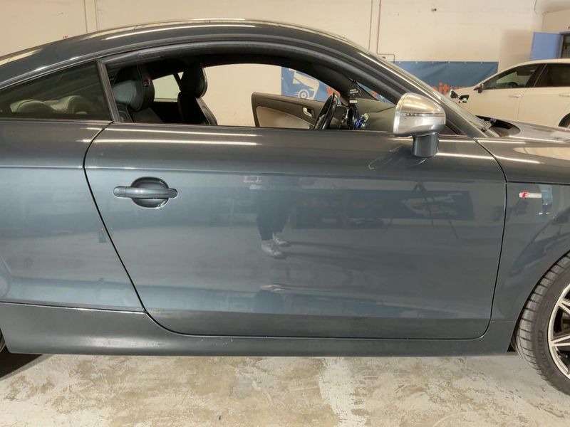Audi TT 2.0 TDI quattro Coupe — zdjęcie 7