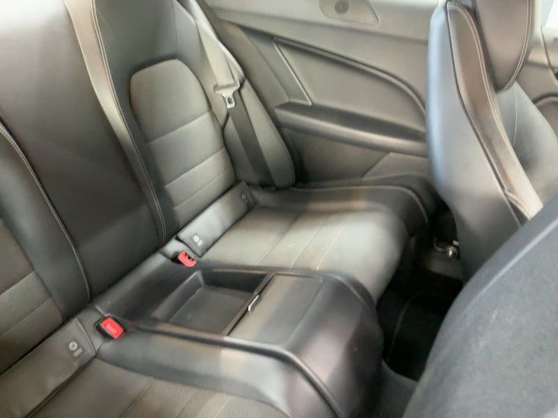 Mercedes-Benz C-Klasse C 220 CDI BlueEfficiency — zdjęcie 14