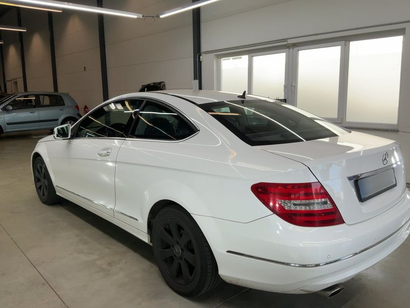 Mercedes-Benz C-Klasse C 220 CDI BlueEfficiency — zdjęcie 3