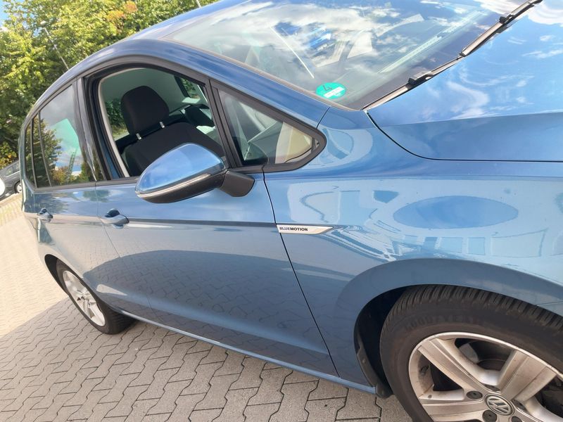 Volkswagen Golf VII Sportsvan 1.0 TSI Comfortline BlueMotion Tech — zdjęcie 8
