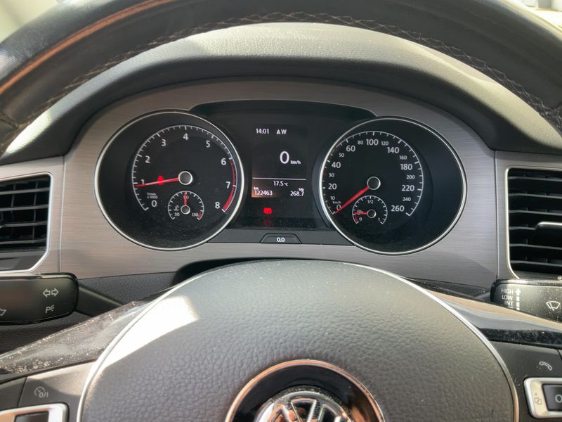 Volkswagen Golf VII Sportsvan 1.0 TSI Comfortline BlueMotion Tech — zdjęcie 13
